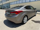 Hyundai Elantra-5
