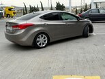 Hyundai Elantra-19