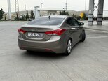 Hyundai Elantra-20