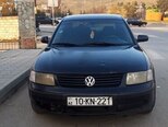 Volkswagen Passat-1