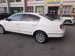 Volkswagen Passat-5