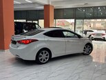 Hyundai Elantra-9