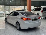 Hyundai Elantra-8