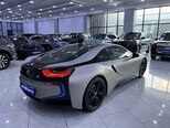 BMW i8-7