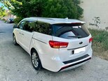 Kia Carnival-10