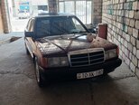 Mercedes 190-1