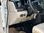 Mitsubishi Pajero-8