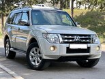 Mitsubishi Pajero-2