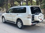 Mitsubishi Pajero-6
