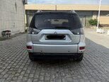 Mitsubishi Outlander-4