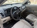 Mitsubishi Outlander-8