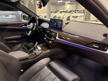 BMW 530e-13