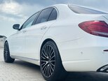 Mercedes E 220 d-3
