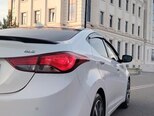 Hyundai Elantra-4