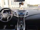 Hyundai Elantra-10