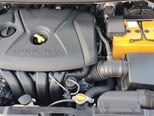 Hyundai Elantra-12