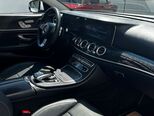 Mercedes E 300-9