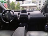 Toyota Prius-7
