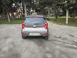 Kia Picanto-11