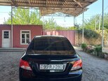 Hyundai Accent-14