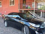 Hyundai Accent-15