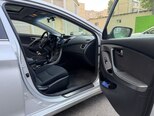 Hyundai Elantra-6