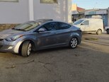 Hyundai Elantra-4