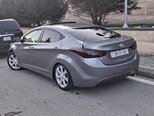 Hyundai Elantra-2