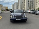 Mercedes E 220-2