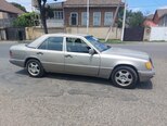 Mercedes 200 D-2
