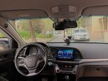 Hyundai Elantra-4
