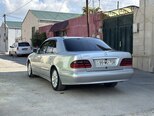 Mercedes E 220-6
