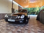 Mercedes E 280-1
