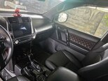 Toyota Land Cruiser Prado-6