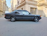 Mercedes 190-9