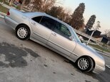 Mercedes E 270-5
