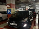 Hyundai Elantra-1