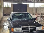 Mercedes 190-1