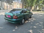 Opel Vectra-4