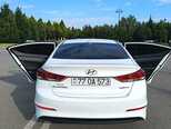 Hyundai Elantra-2