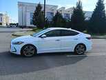 Hyundai Elantra-3
