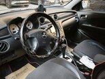 Mitsubishi Outlander-7