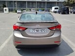 Hyundai Elantra-5