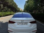 Hyundai Accent-5