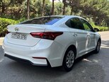 Hyundai Accent-4