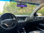 Hyundai Accent-9