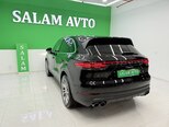 Porsche Cayenne-6