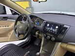 Hyundai Sonata-12