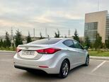 Hyundai Elantra-10