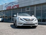 Hyundai Sonata-1